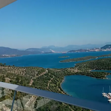 Tims Turkey Flat With A View, Luxury Penthouse, Horizon Sky Apartment