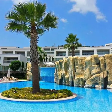 Tims Turkey Flat With A View, Luxury Penthouse, Horizon Sky Apartment